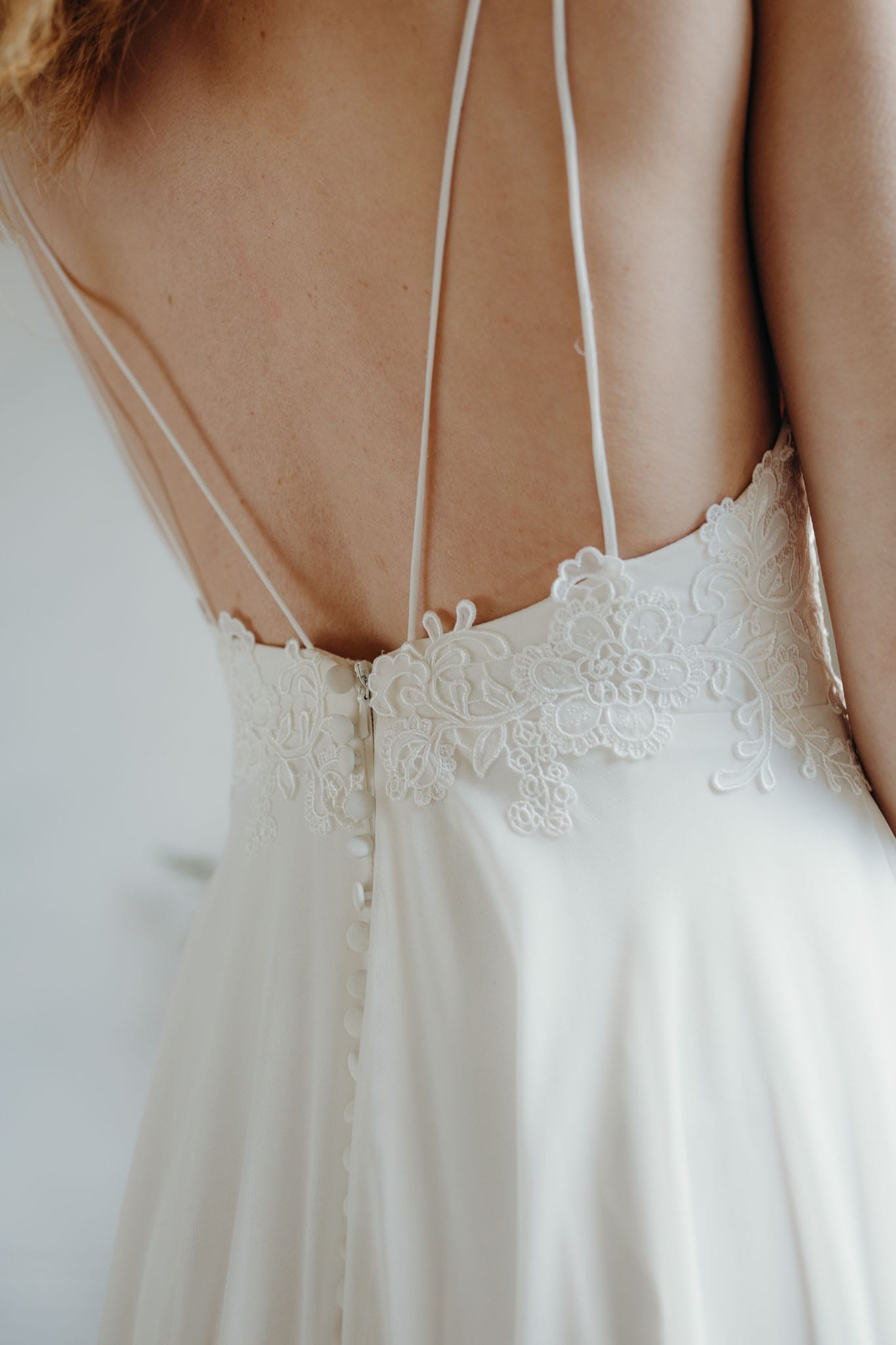 Daisy-Rosemary-Wedding Dress-Lopdell-Portrait-CCS109112