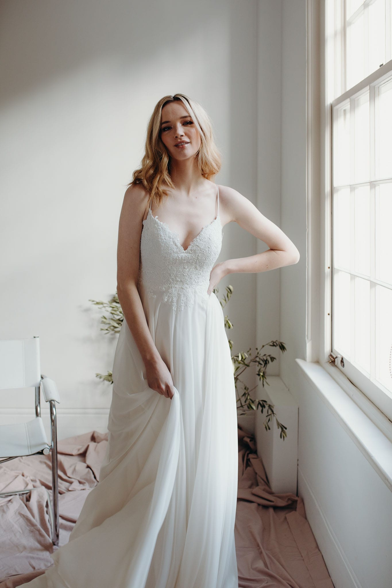 Daisy-Rosemary-Wedding Dress-Lopdell-Portrait-CCS109193