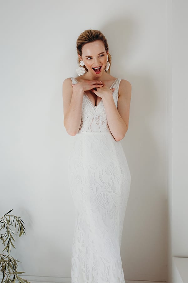 Rosie V Neck Lacey Wedding Dress
