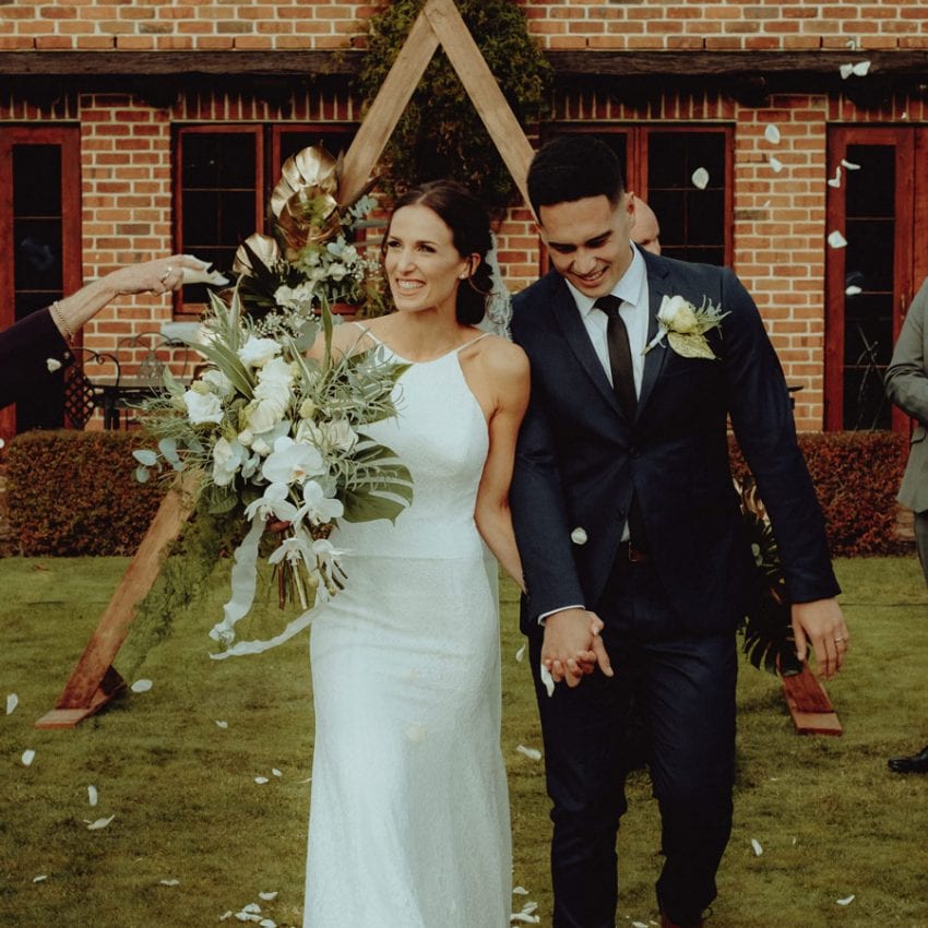 Alex&Hannah-Peony-mia-veil-wedding-dress-testimonial-confetti-petals-cropped-web-328