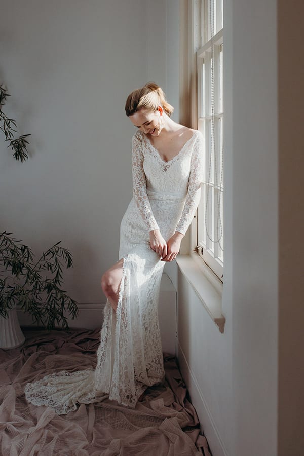 Allium Full-Length Lace Sleeves Wedding Dress