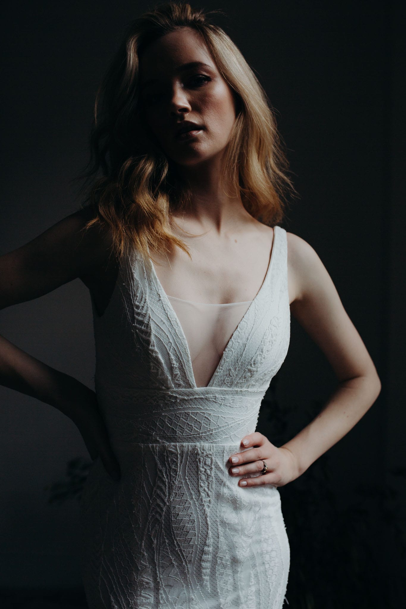 Daisy-Vera Maria-Wedding Dress-Lopdell-Portrait-CS100251