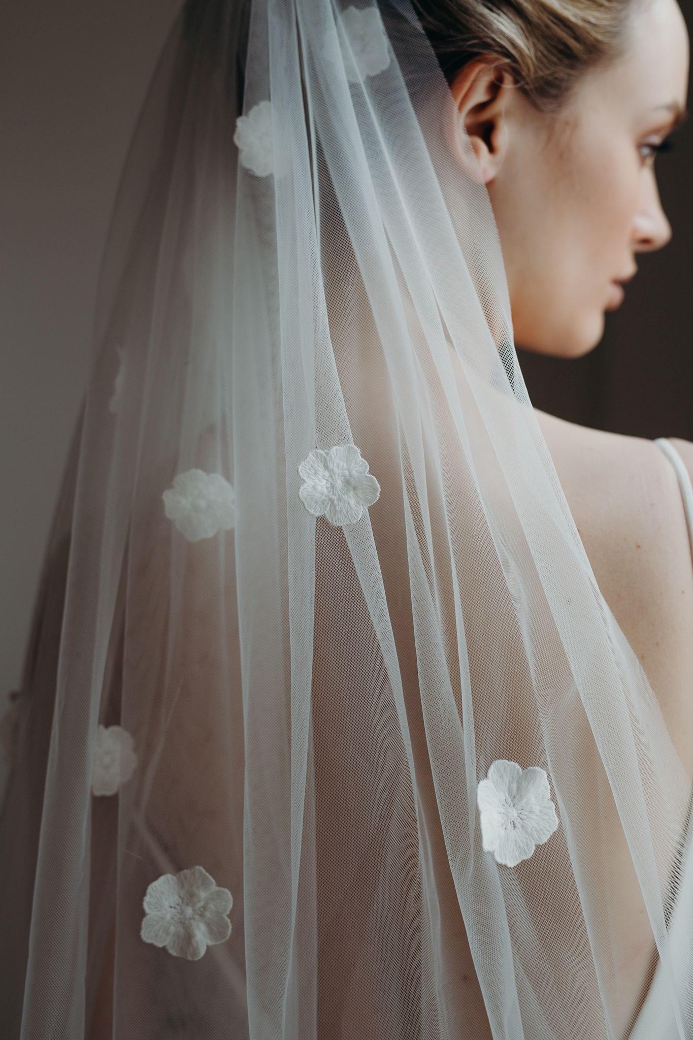 lavant chapel length sakura lace veil