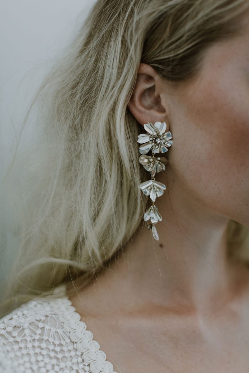 ELYSEE-EARRING_WORN-2