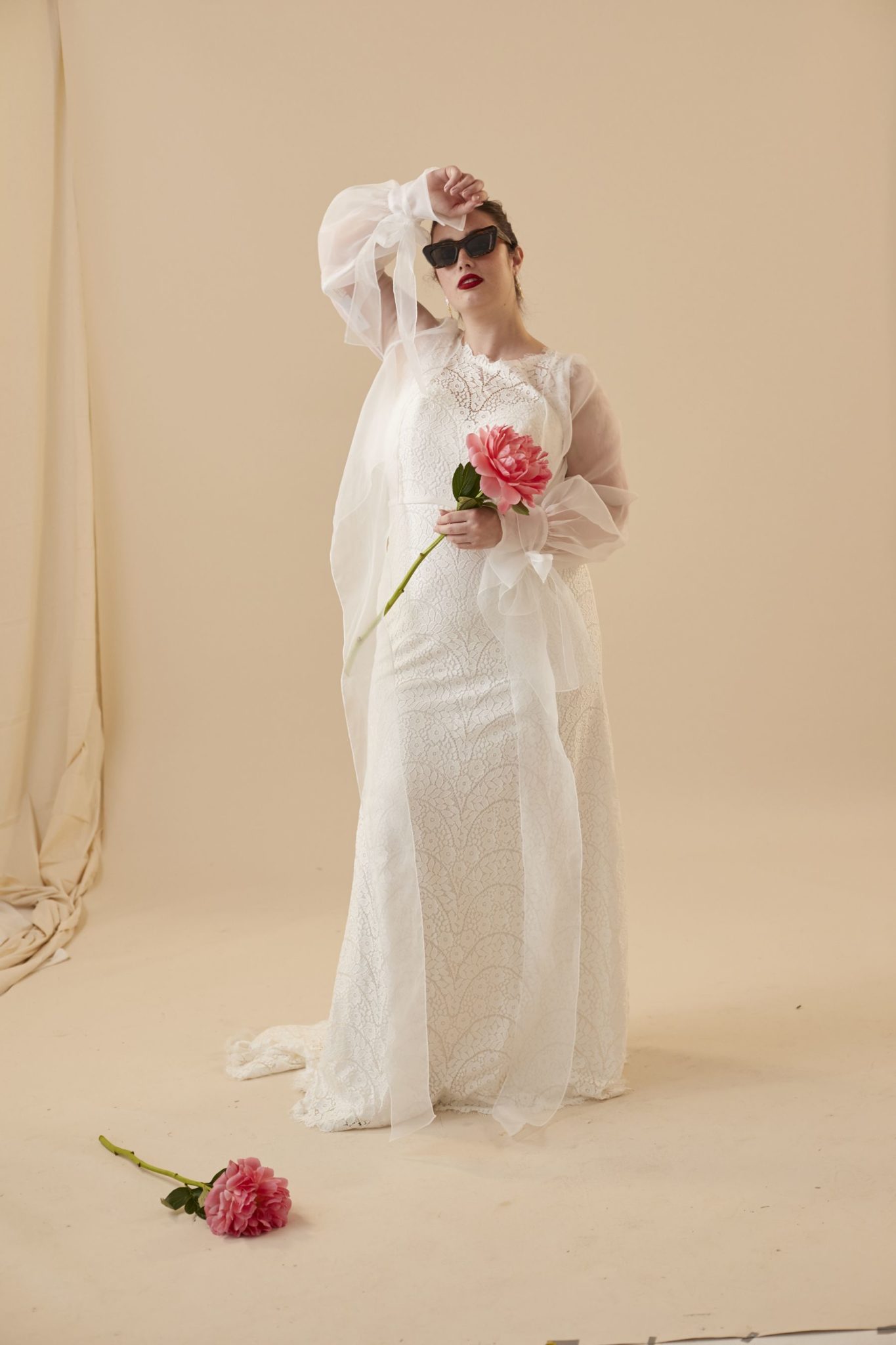 Bluebell-in-Sandlily-lace-w-Amara-Organza_111077