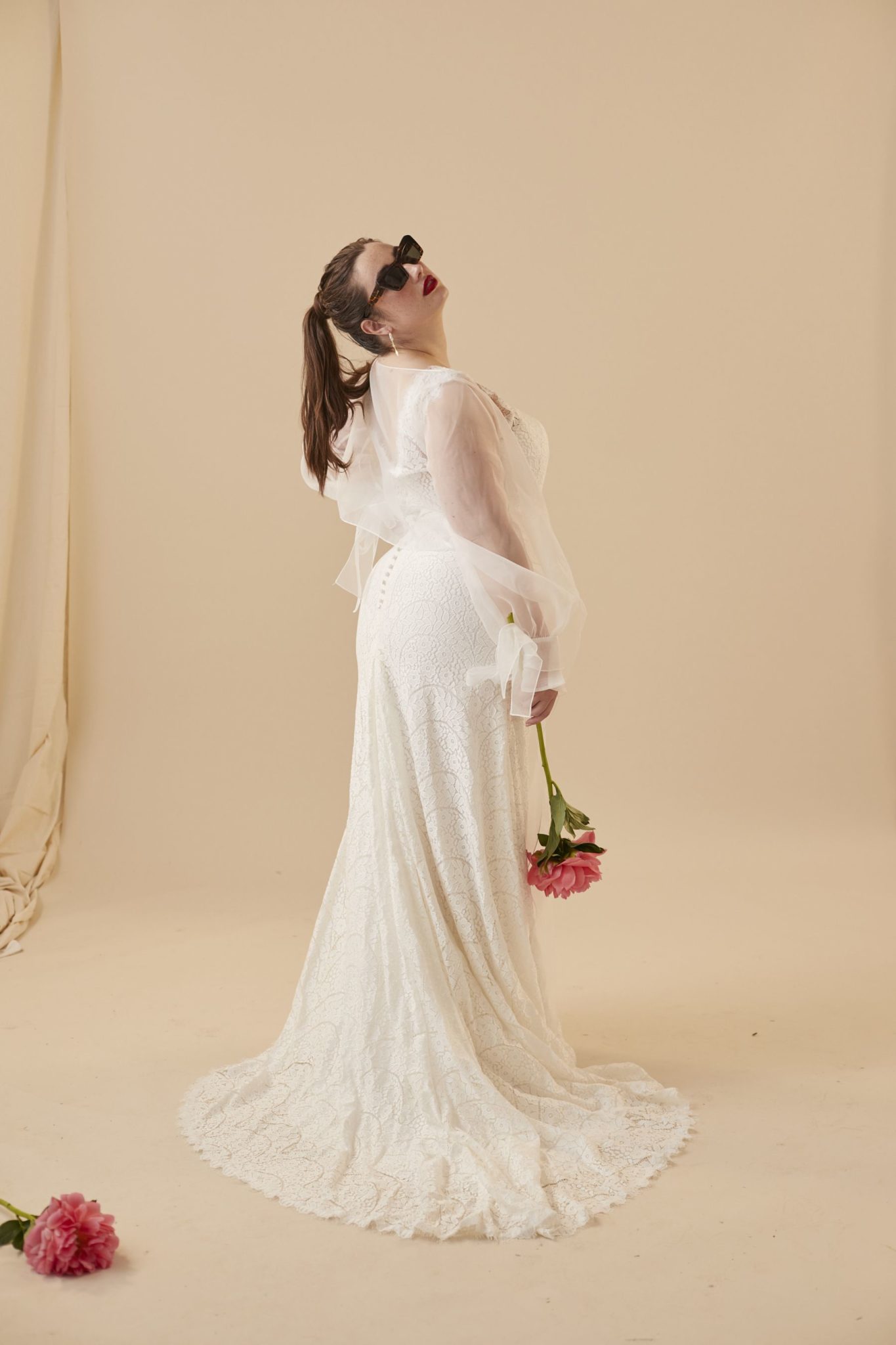 Bluebell-in-Sandlily-lace-w-Amara-Organza_111084