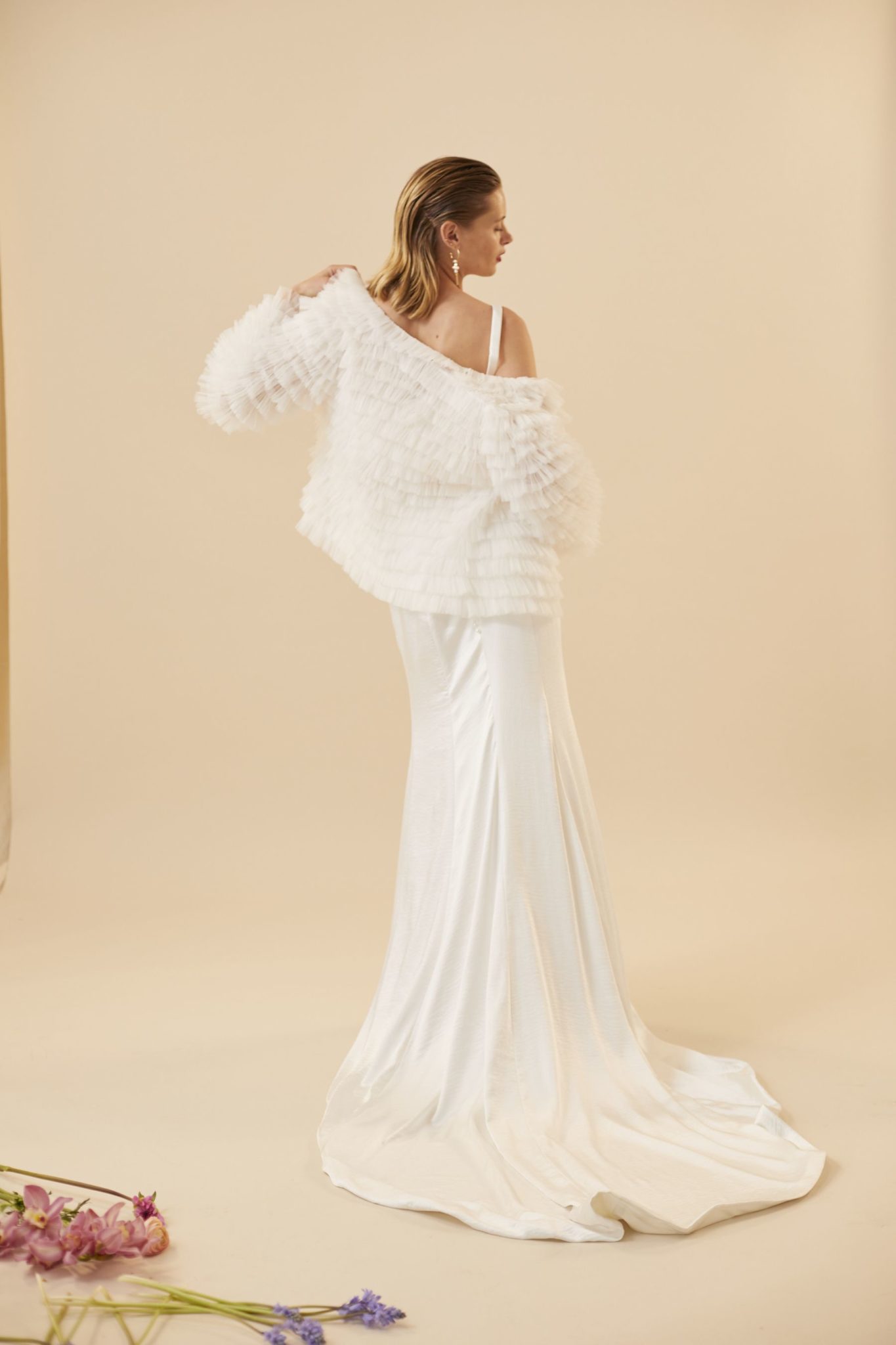 Bernadette-Bustier-Mikado-Lotti-Jacket-Thea-Skirt_107005