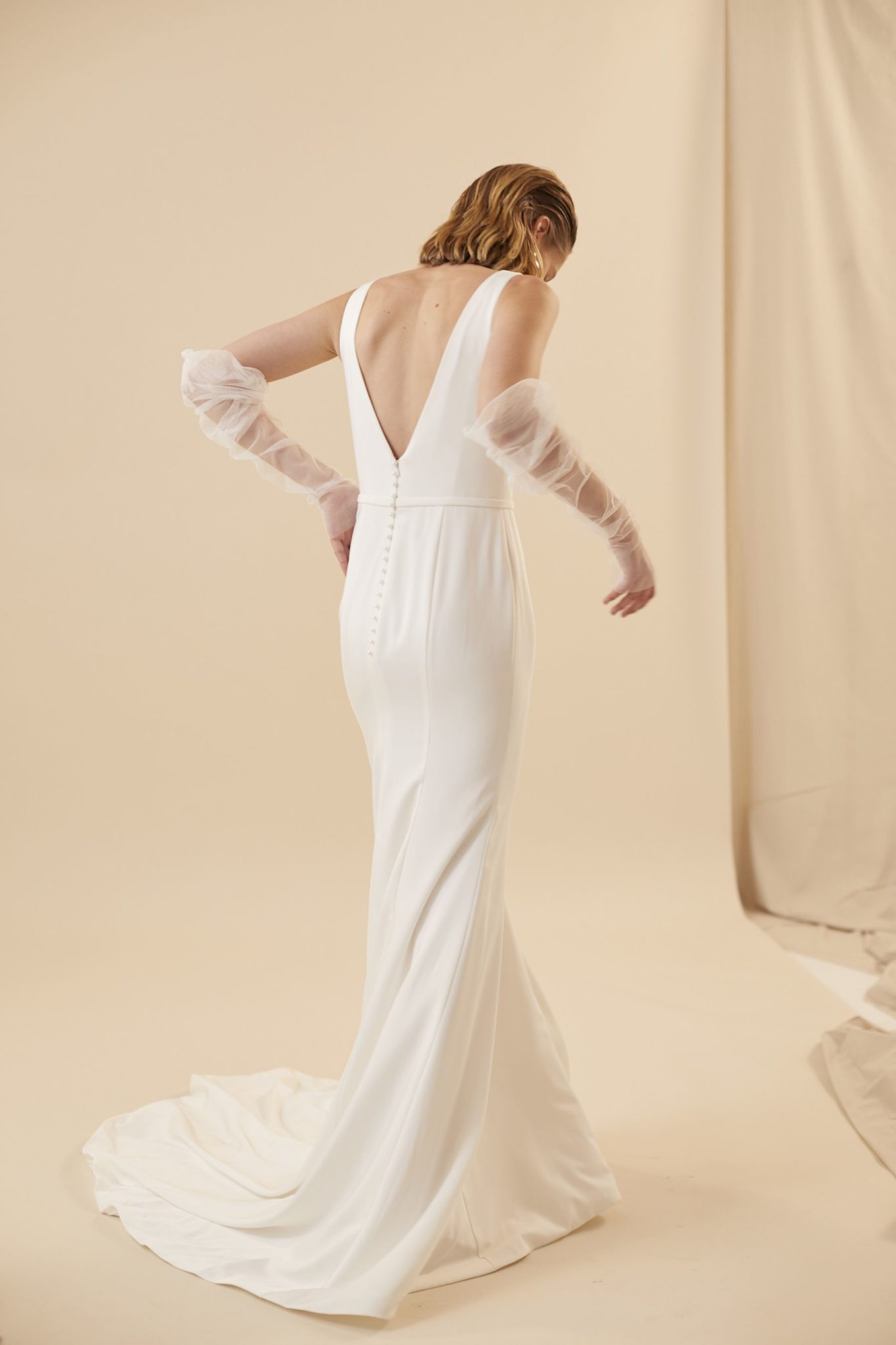 Rosie-Minimalist-w-Flume-Sleeves-Sephora-Veil_107805