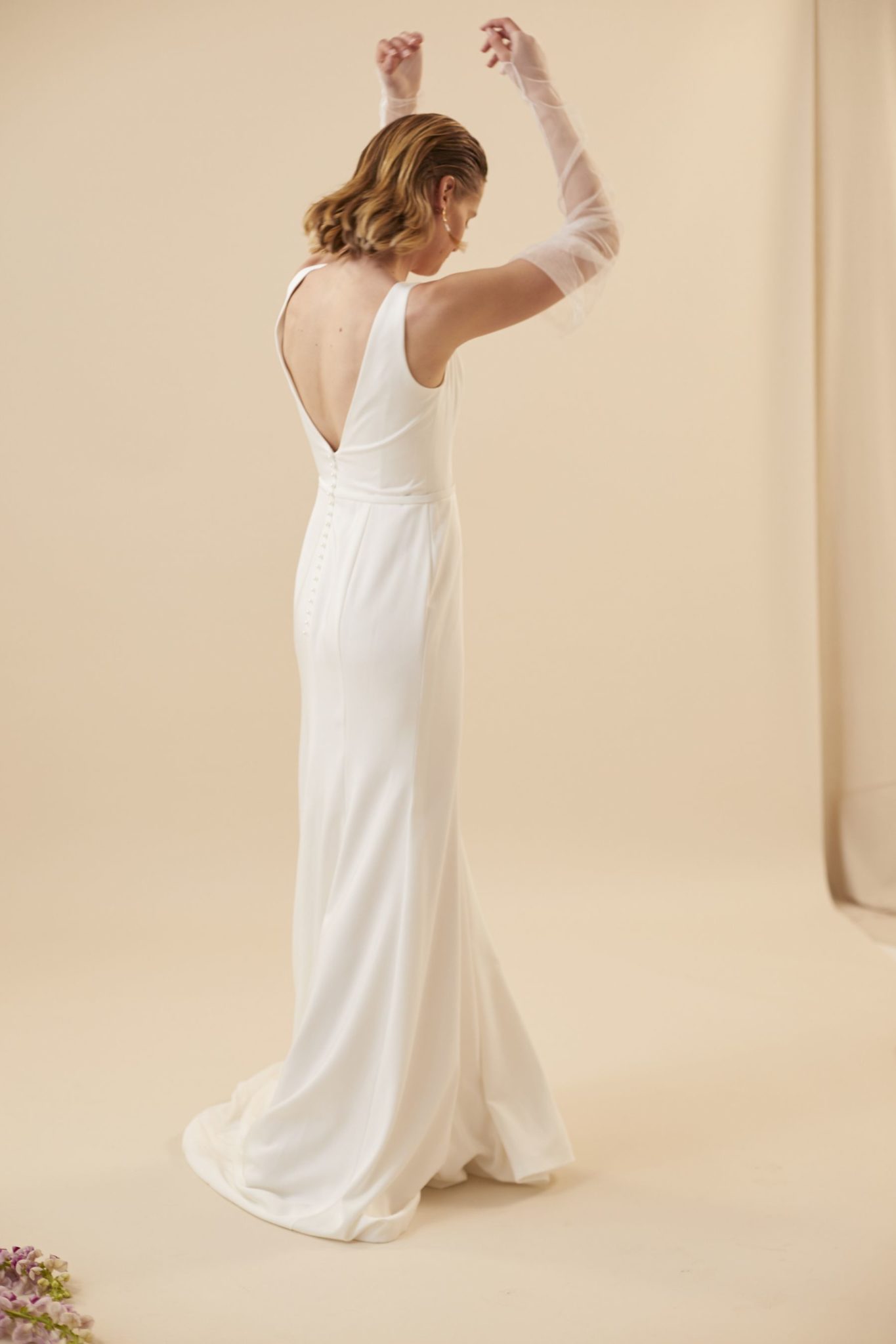 Rosie-Minimalist-w-Flume-Sleeves-Sephora-Veil_107822